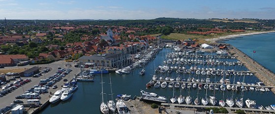 Nye skure på Sæby Havn gøres klar til udlejning