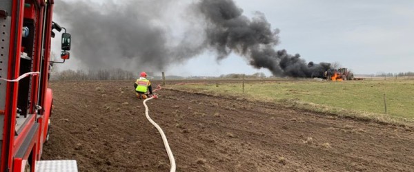 Tur i marken gik helt galt – traktor stod pludselig i flammer