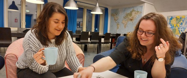 Unge frivillige i kamp mod lokale unges ensomhed