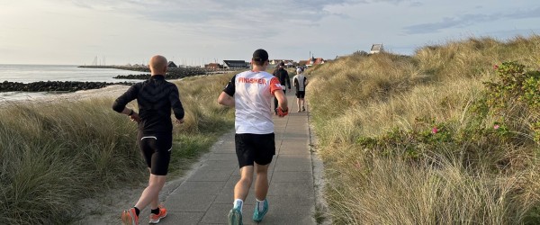 Rekorddeltagelse og strålende sol til 24 Timer ved havet 2025