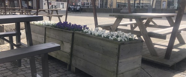 Sæby Torv smukt forårspyntet