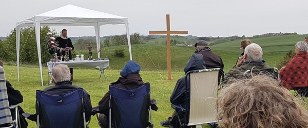 Pinse musik og udendørs gudstjeneste ved Understed Kirke