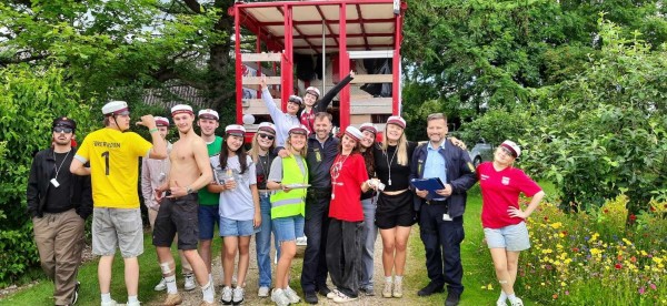 Ros til studentervogne fra tungvognskontrol
