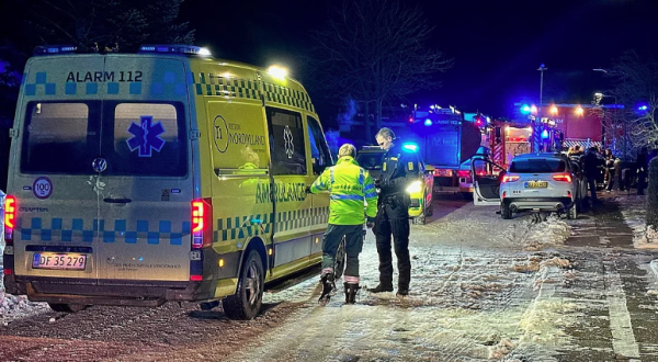 To personer reddet ud af brændende villa i Dybvad
