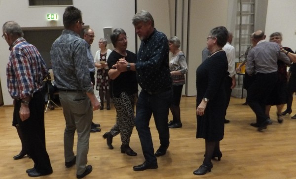 Selskabsdansen Les Lanciers <br>to dage på Sæbygårdskolen