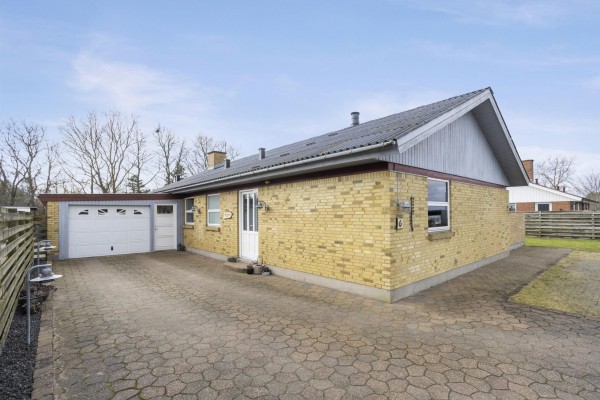 Nybolig Sæby: Løbende vedligeholdt hus i fantastiske omgivelser