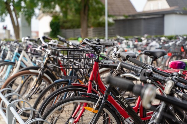 Øget fokus på unge og cyklister i ny trafiksikkerhedsplan