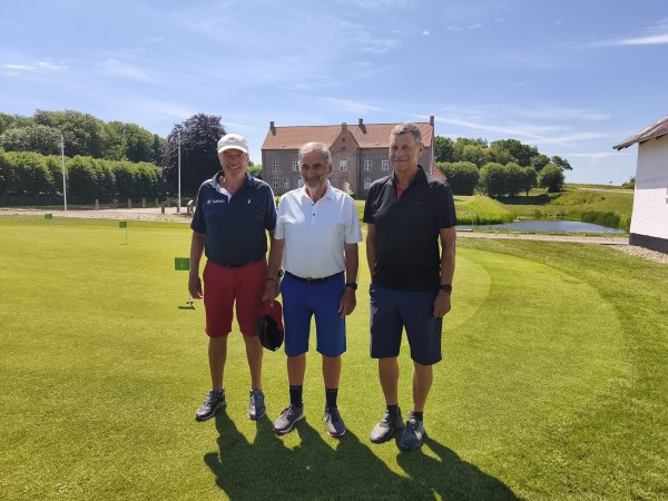 Golfklubbens æresmedlem slår sin alder – brutto