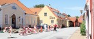 Frihed til ny forhave med bænke….