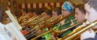 Jubilæum fejret med kagemand og musik i lange baner