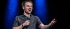 Stand-up på Skovlyst om næstekærlighed