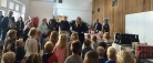 Børnene klippede snoren til indvielse af deres nye hus