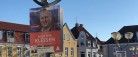 Valgplakater kan hænge lidt længere tid