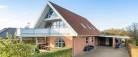 Stor 1½ plans villa tæt ved stranden i Sæby