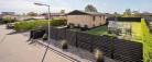 Flot, moderne, stilren og indflytningsklar villa med lækker ny terrasse