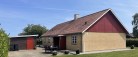 Nedsat kr. 100.000: Pæn et plans villa med isoleret udhus