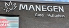 Vil nogen forære Manegen et y ?