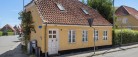 Home Sæby-Læsø: Smukt og charmerende byhus med stemningsfyldt have