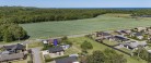 Pænt hus med nyere vinduer, fornuftig planløsning og lukket grund med skøn terrasse