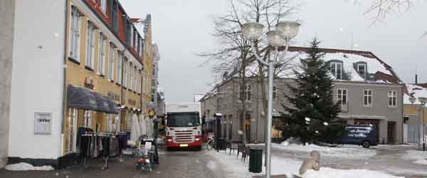 Juletrae pa torvet_600x250