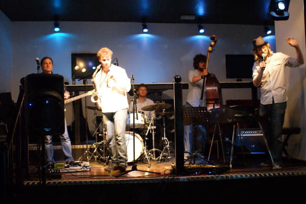 DSC00408_600x400