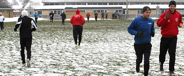 Fodbold: Standerhejsning i Voerså IF Fodbold: Standerhejsning i Voerså IF