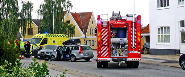Færdselsuheld: Frontalt sammenstød midt i Østervrå