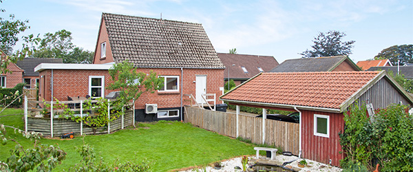 RealMæglerne Sæby: Velholdt bolig på stille villavej RealMæglerne Sæby: Velholdt bolig på stille villavej