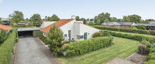 Smuk arkitekttegnet villa i attraktivt kvarter Smuk arkitekttegnet villa i attraktivt kvarter