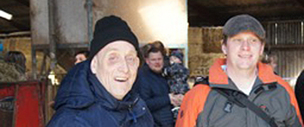 Hallo Hallo besøgsvenner søges… Hallo Hallo besøgsvenner søges…