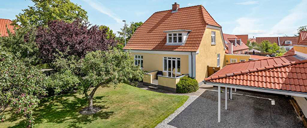 Flot præsentabel villa nær centrum, havn og strand Flot præsentabel villa nær centrum, havn og strand