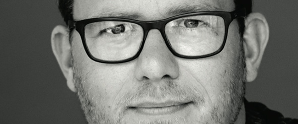 ‘Ud af slumreland’ debutroman fra Mikkel Mosen
