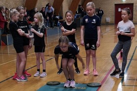 Dybvad Rikke i et stående længdespring kopier