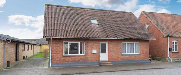 Fint 1½ plans villa centralt beliggende i Hørby Fint 1½ plans villa centralt beliggende i Hørby