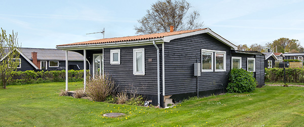 Fritidshus på egen grund med smuk havudsigt Fritidshus på egen grund med smuk havudsigt