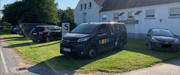 Efterskole udvider med midlertidig pavillon