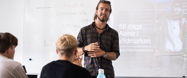 Alfred fra Vildmarken besøgte handelsskolen Alfred fra Vildmarken besøgte handelsskolen
