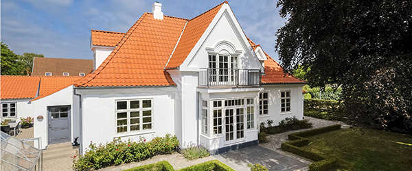 NYHED – Ægte patriciervilla i hjertet af Sæby