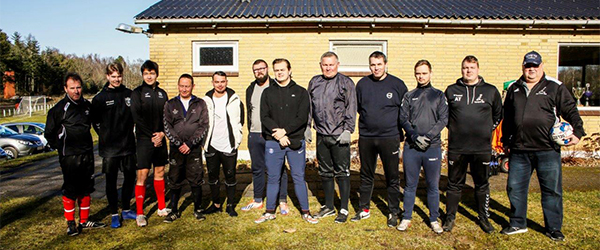 Standerhejsning i fantastisk vejr i Lyngså Boldklub Standerhejsning i fantastisk vejr i Lyngså Boldklub
