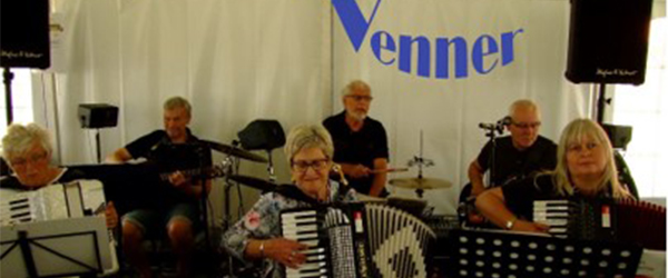 Coronaen synger på sidste vers Coronaen synger på sidste vers