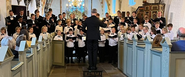 Privatfoto Kendt kor sang sig ind i hjerterne i Sæby Kirke