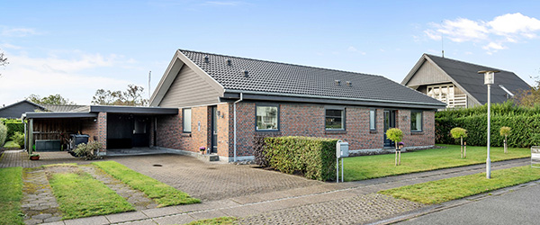 Velholdt familievilla mindre end 200 meter fra vandkanten Velholdt familievilla mindre end 200 meter fra vandkanten