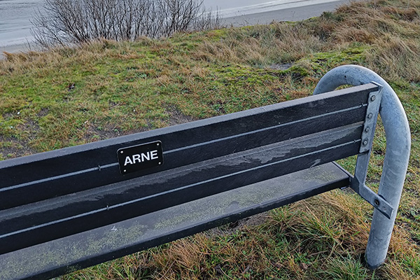 Historien om Arne’s bænk ved Solsbækvej