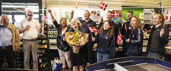 Hjælp med at finde Danmarks sødeste kassedame 2024 Hjælp med at finde Danmarks sødeste kassedame 2024